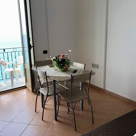 La Casa Sulla Scogliera Apartment Cefalu Luaran gambar