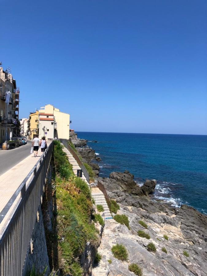 La Casa Sulla Scogliera Apartment Cefalu Luaran gambar