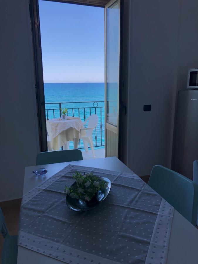 La Casa Sulla Scogliera Apartment Cefalu Luaran gambar