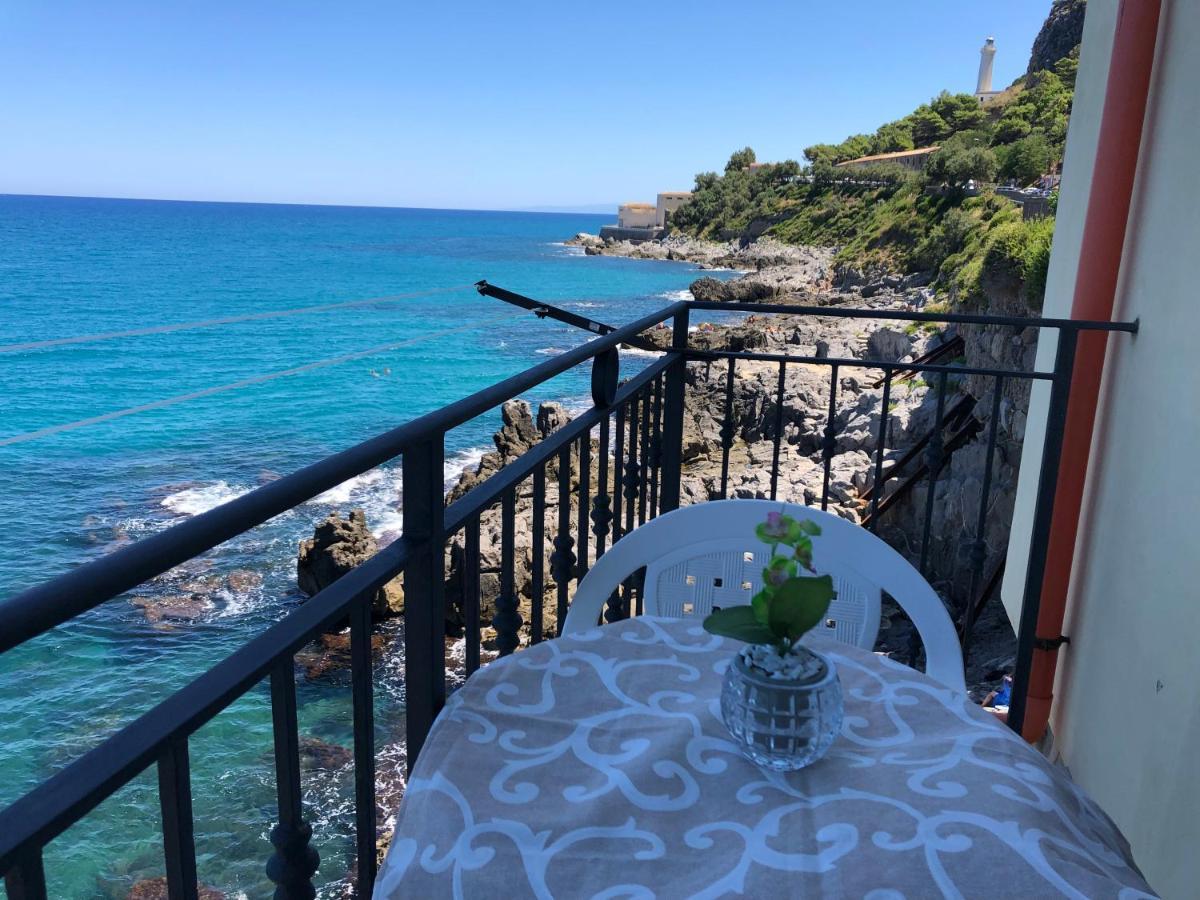 La Casa Sulla Scogliera Apartment Cefalu Luaran gambar